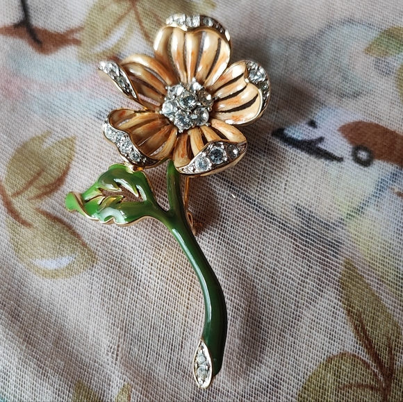 Nolan Miller Signed Enamel Clear Rhinestone Flower Brooch Pin Vintage - Picture 1 of 6